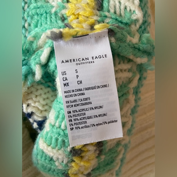 🔖 AMERICAN EAGLE Nordic Pinwheel Floral Fair Isle Turtleneck Sweater Green Blue - Picture 6 of 7